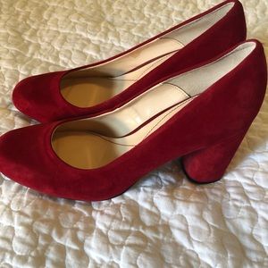 Beautiful NWT red suede Isola pumps